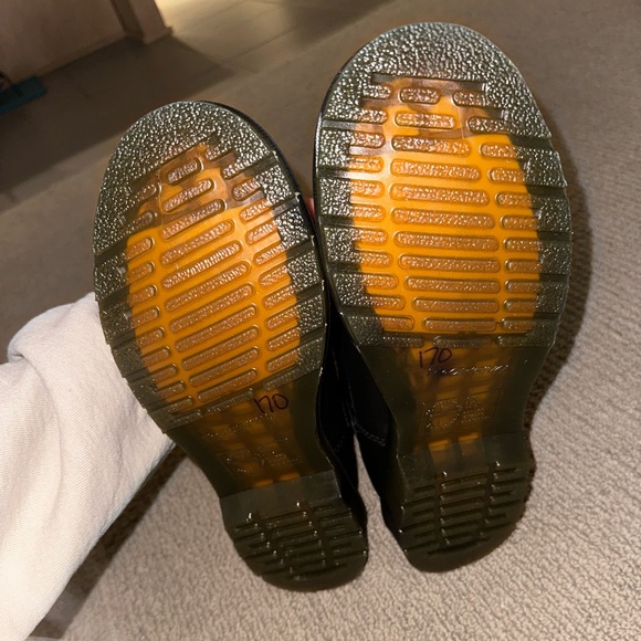 NEW Dr. Martens Women’s Size 8 - CHELSEA BOOT. - Picture 4 of 6